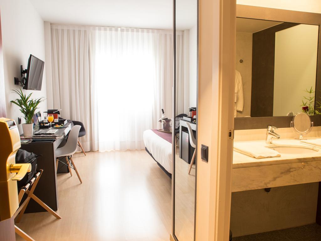 Augusta Barcelona Valles Granollers Dış mekan fotoğraf
